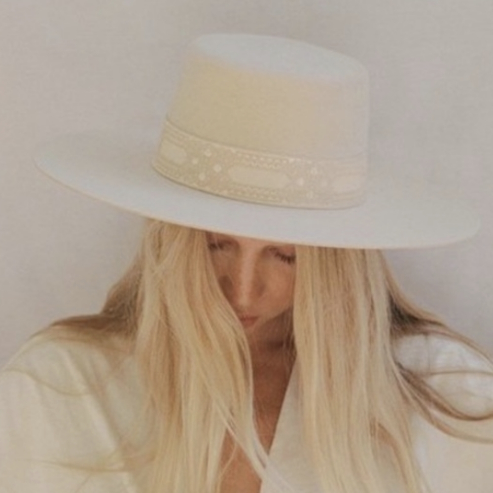 Lack of Color Sierra Boater